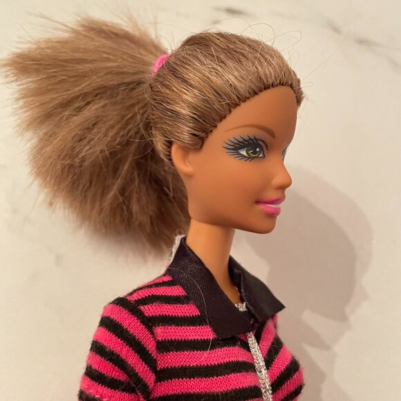 Barbie DreamHorse Articulated Doll and Fashionista Dolls - Lot of 4 - Picture 10 of 11